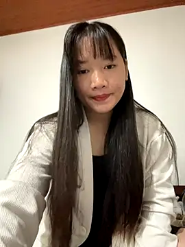 Snapshot of TrangNemo chatting on 11-03-25, 12:46 TrangNemo online show from 11-03-25, 12:46