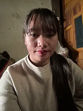 Snapshot of TrangNemo chatting on 11-19-25, 05:51 TrangNemo online show from 11-19-25, 05:51