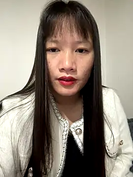 Snapshot of TrangNemo chatting on 11-25-25, 01:05 TrangNemo online show from 11-25-25, 01:05