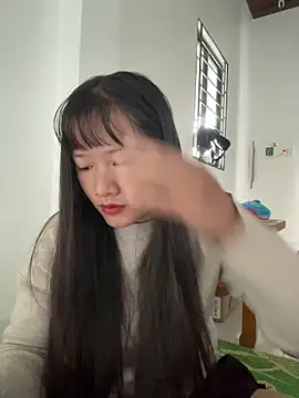 Snapshot of TrangNemo chatting on 11-27-25, 01:18 TrangNemo online show from 11-27-25, 01:18