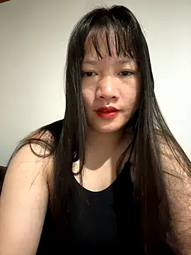 Snapshot of TrangNemo chatting on 12-02-25, 11:23 TrangNemo online show from 12-02-25, 11:23