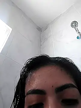 Lollysmile26 online show from 10-28-25, 06:32