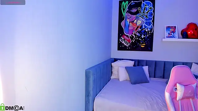 BellaWink online show from 03-12-26, 08:42