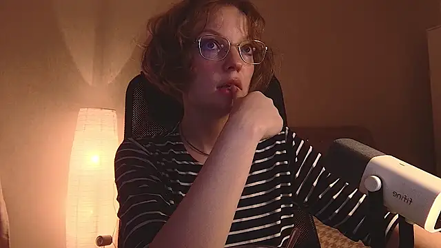 emymayy online show from 06-20-26, 07:16
