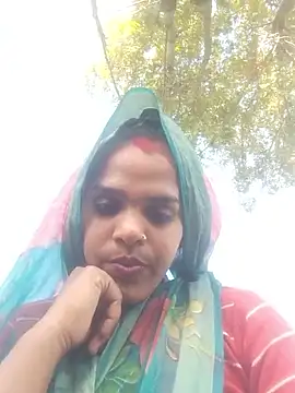 Snapshot of Tg_sonam chatting on 12-18-25, 08:31 Tg sonam online show from 12-18-25, 08:31