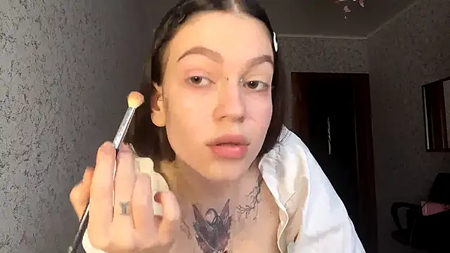 Wallazar cute online show from 10-07-25, 01:30