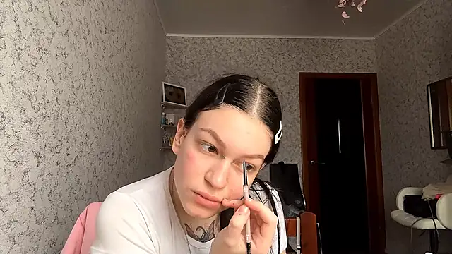 Wallazar cute online show from 10-13-25, 12:16