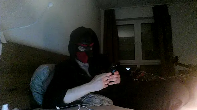 MolleDolle online show from 11-17-25, 04:13