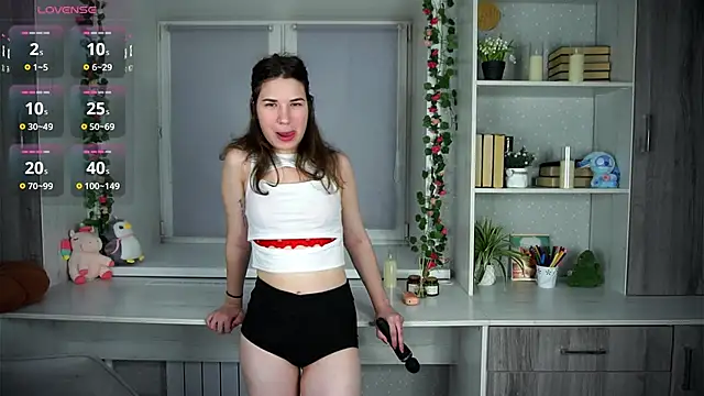 AmmieGerber online show from 11-18-25, 01:33