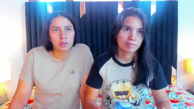 Snapshot of Sofy_and_Mia chatting on 10-07-25, 12:46 Sofy and Mia online show from 10-07-25, 12:46