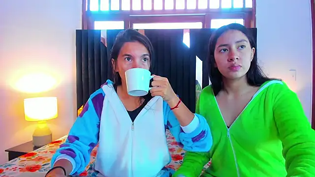 Snapshot of Sofy_and_Mia chatting on 10-18-25, 12:50 Sofy and Mia online show from 10-18-25, 12:50