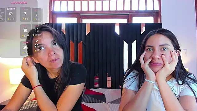 Snapshot of Sofy_and_Mia chatting on 10-28-25, 12:30 Sofy and Mia online show from 10-28-25, 12:30