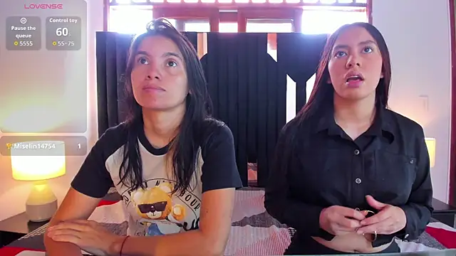 Snapshot of Sofy_and_Mia chatting on 11-08-25, 12:49 Sofy and Mia online show from 11-08-25, 12:49