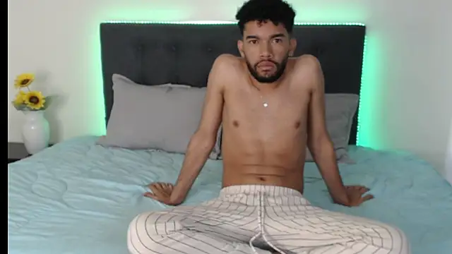 andresnoir  online show from 10-07-25, 02:14