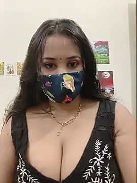 Snapshot of Beauty_Queen_Soniya chatting on 07-12-26, 10:50 Beauty Queen Soniya online show from 07-12-26, 10:50