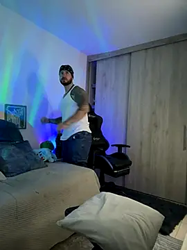 Dave-Max01 online show from 11-23-25, 02:44