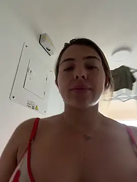 Snapshot of camila_vanucci- chatting on 12-20-25, 03:08 camila vanucci- online show from 12-20-25, 03:08