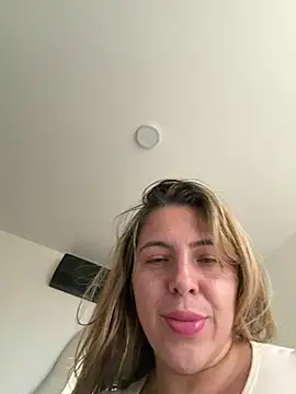 Snapshot of camila_vanucci- chatting on 01-18-26, 09:51 camila vanucci- online show from 01-18-26, 09:51