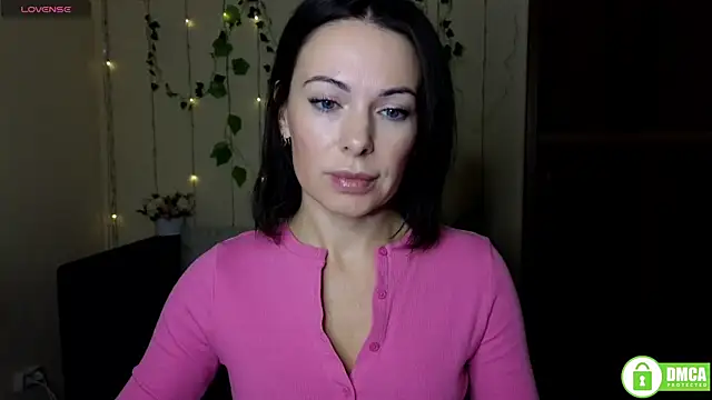 Rita lovvylyou online show from 10-17-25, 05:21