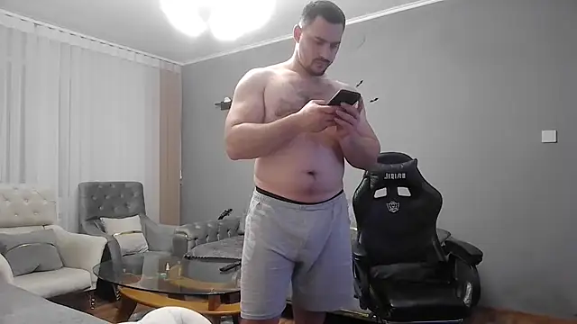 Snapshot of mastermute chatting on 12-19-25, 03:30 mastermute online show from 12-19-25, 03:30