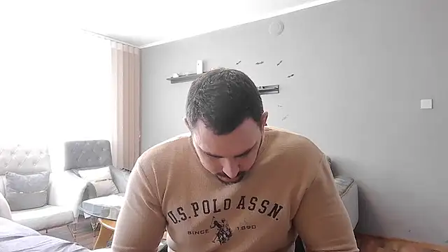 Snapshot of mastermute chatting on 01-18-26, 10:52 mastermute online show from 01-18-26, 10:52