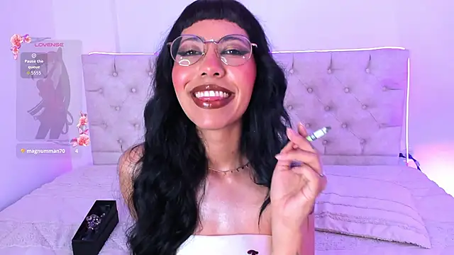 Snapshot of Nina_fox_0691 chatting on 02-01-26, 03:10 Nina fox 0691 online show from 02-01-26, 03:10