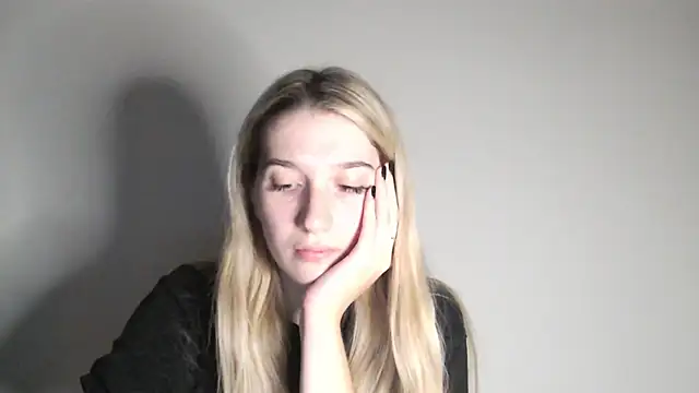 Lucyreeel  online show from 10-13-25, 04:07
