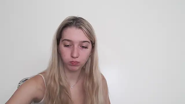 Lucyreeel  online show from 10-14-25, 11:11