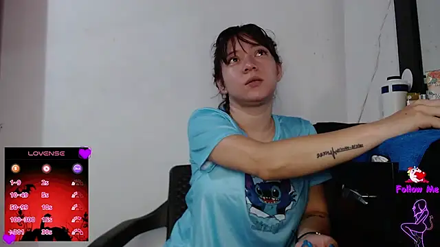 Snapshot of Damara_Rolands- chatting on 10-25-25, 06:13 Damara Rolands- online show from 10-25-25, 06:13