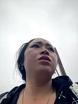 miemie-xx online show from 10-29-25, 08:05