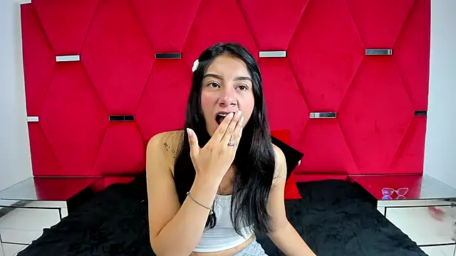 Mia clark18 online show from 11-19-25, 08:42