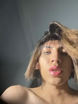 SiaraRealist online show from 03-15-26, 12:16