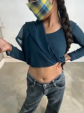 Snapshot of Rani_hot2 chatting on 10-16-25, 07:53 Rani hot2 online show from 10-16-25, 07:53