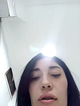 AbbyLewiis online show from 11-29-25, 10:07