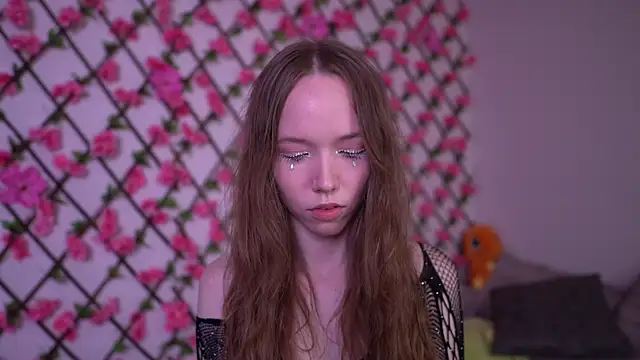 Petite Polly online show from 10-23-25, 06:06