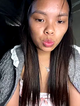 hello-cute online show from 12-03-25, 06:10