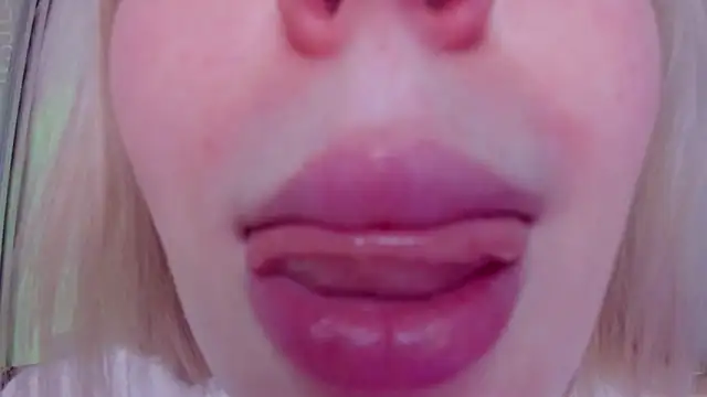 Snapshot of CeaneLino chatting on 02-14-26, 08:33 CeaneLino online show from 02-14-26, 08:33