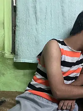 foxythebold online show from 10-24-25, 06:37