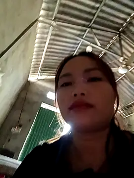 Snapshot of Rabbit-small chatting on 10-20-25, 02:23 Rabbit-small online show from 10-20-25, 02:23