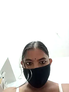 Hot radhaji online show from 10-26-25, 09:37