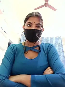 Hot radhaji online show from 02-05-26, 03:16