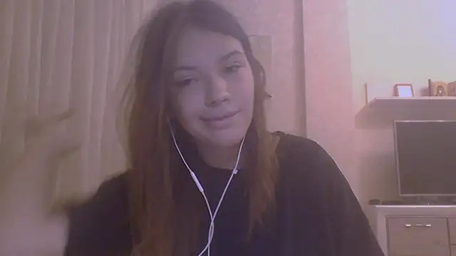 CeyaLier online show from 10-13-25, 04:07