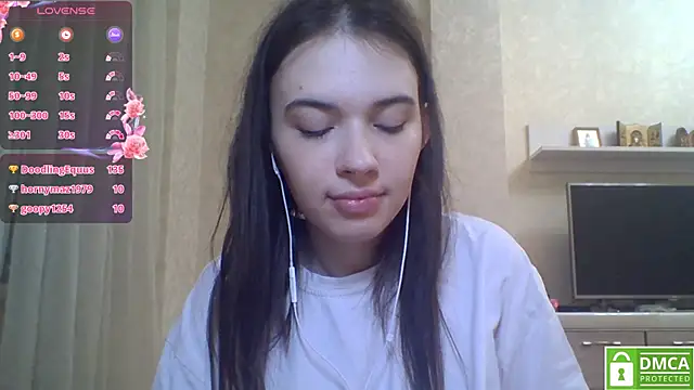 Snapshot of CeyaLier chatting on 07-15-26, 10:48 CeyaLier online show from 07-15-26, 10:48