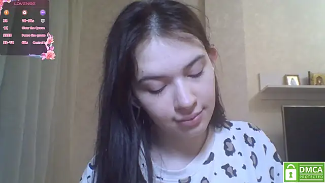 Snapshot of CeyaLier chatting on 07-25-26, 05:21 CeyaLier online show from 07-25-26, 05:21