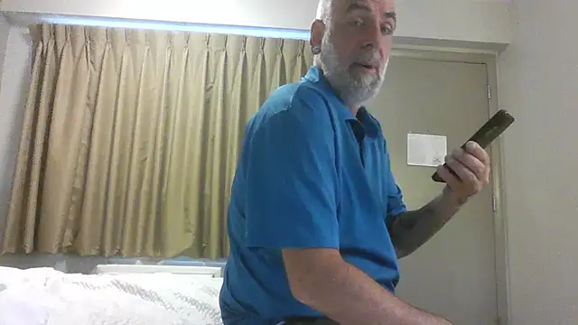 Snapshot of Fuck-Buddy-4U chatting on 06-25-26, 01:59 Fuck-Buddy-4U online show from 06-25-26, 01:59
