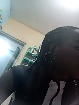 BeverlyMadison  online show from 11-25-25, 01:33