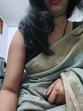 Snapshot of Janu-hasena chatting on 06-07-26, 06:00 Janu-hasena online show from 06-07-26, 06:00