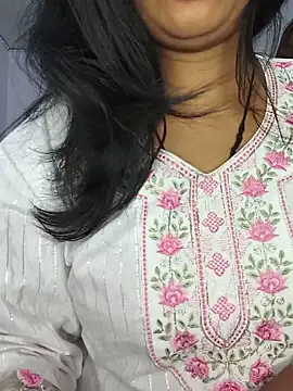 Snapshot of Janu-hasena chatting on 07-04-26, 06:14 Janu-hasena online show from 07-04-26, 06:14