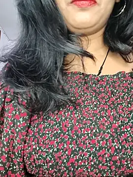 Snapshot of Janu-hasena chatting on 07-18-26, 10:19 Janu-hasena online show from 07-18-26, 10:19