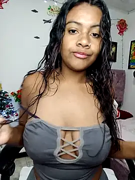 vannesitha25 online show from 12-22-25, 03:42